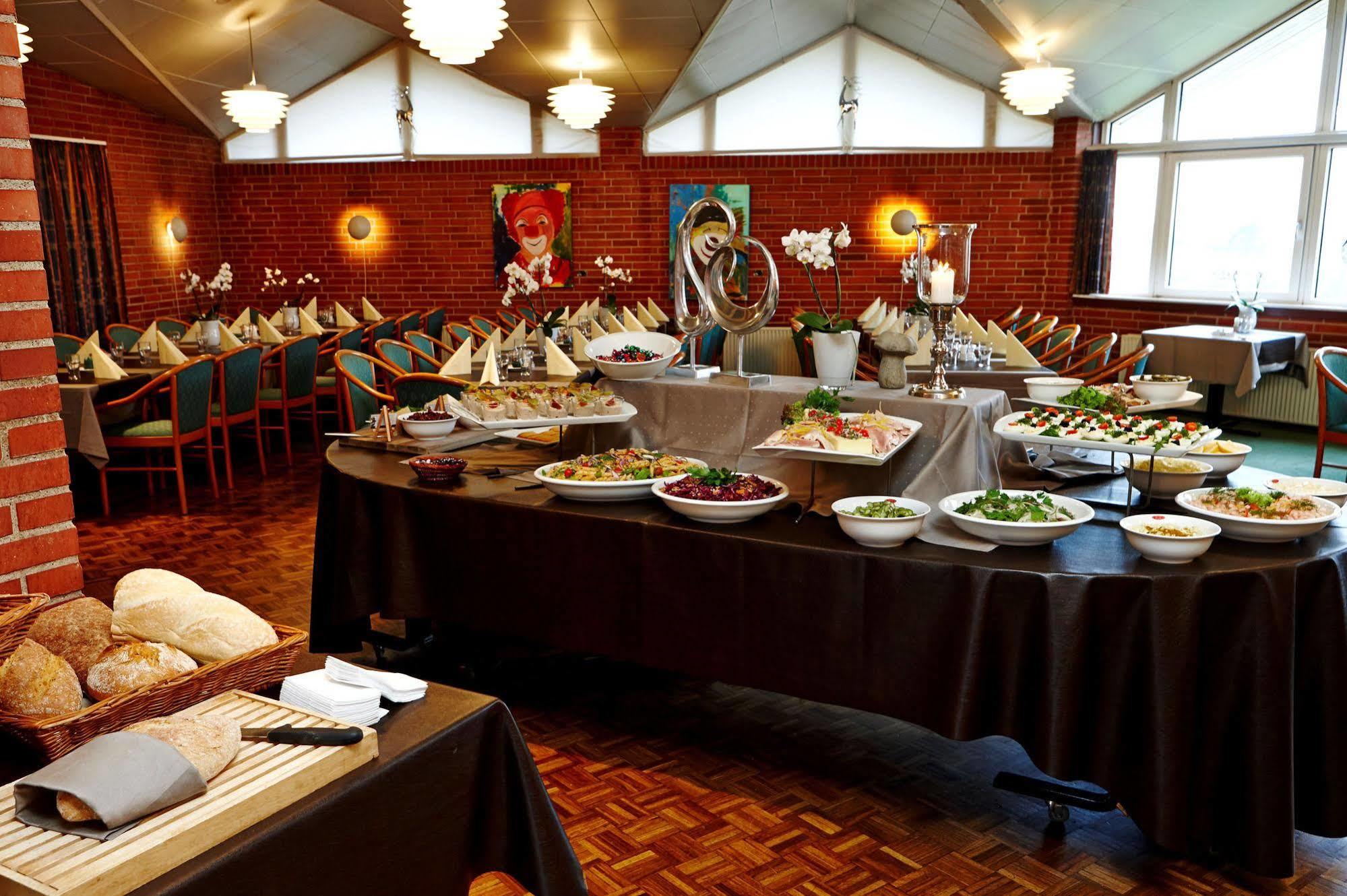 Hotel Vissenbjerg Storkro מראה חיצוני תמונה