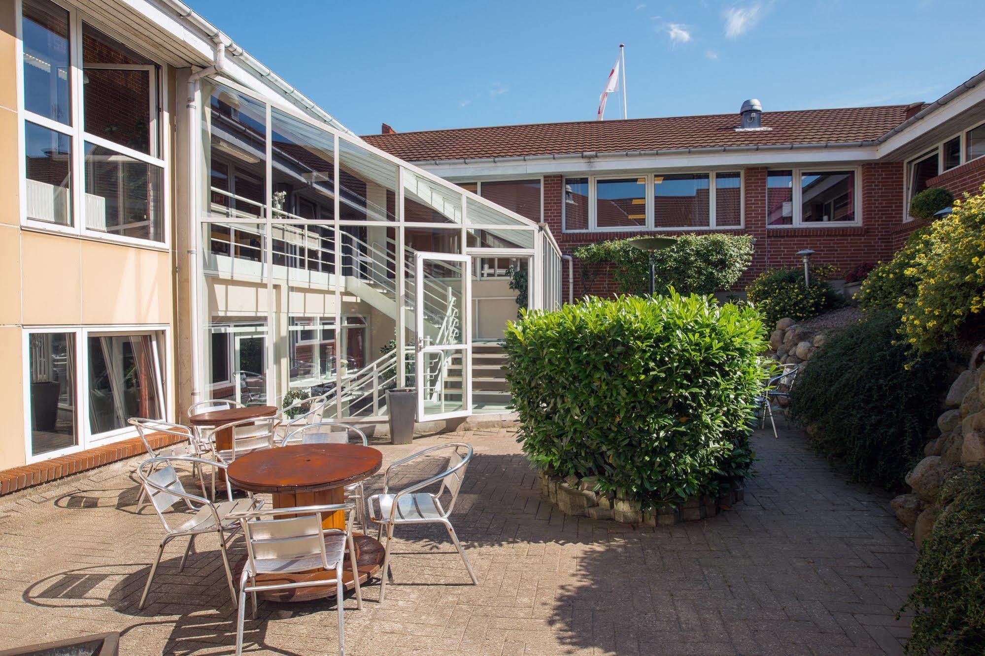 Hotel Vissenbjerg Storkro מראה חיצוני תמונה