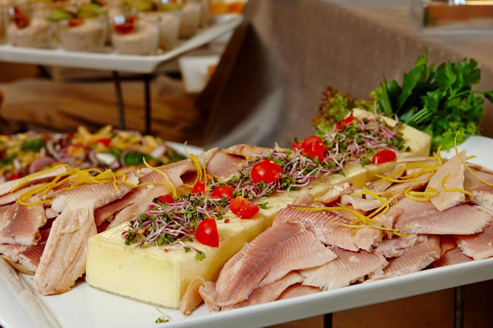 Hotel Vissenbjerg Storkro מראה חיצוני תמונה