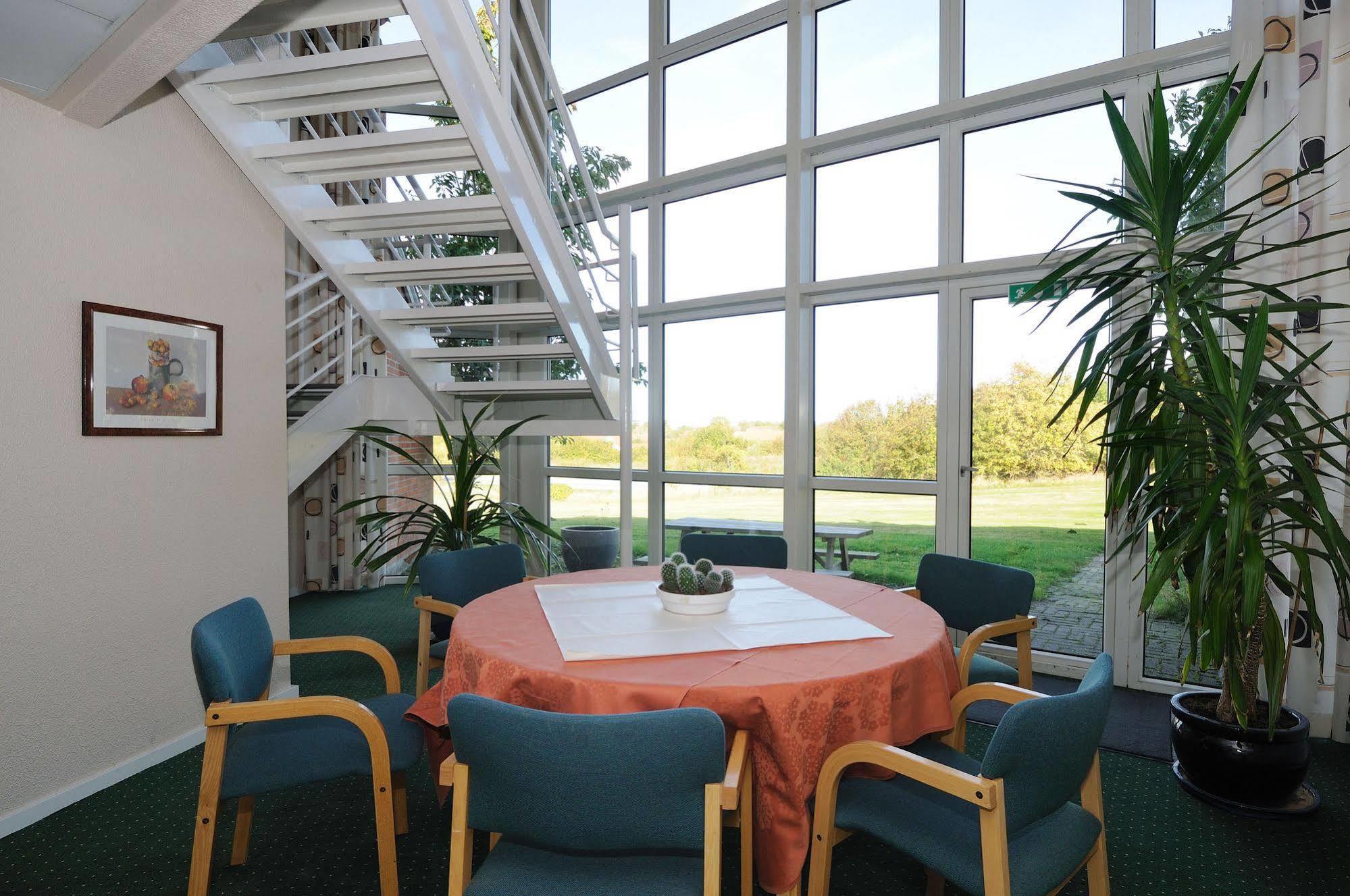 Hotel Vissenbjerg Storkro מראה חיצוני תמונה
